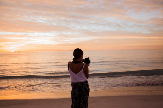 Capturing Beautiful Beach Memories: Tips and Tricks for Beach Photography